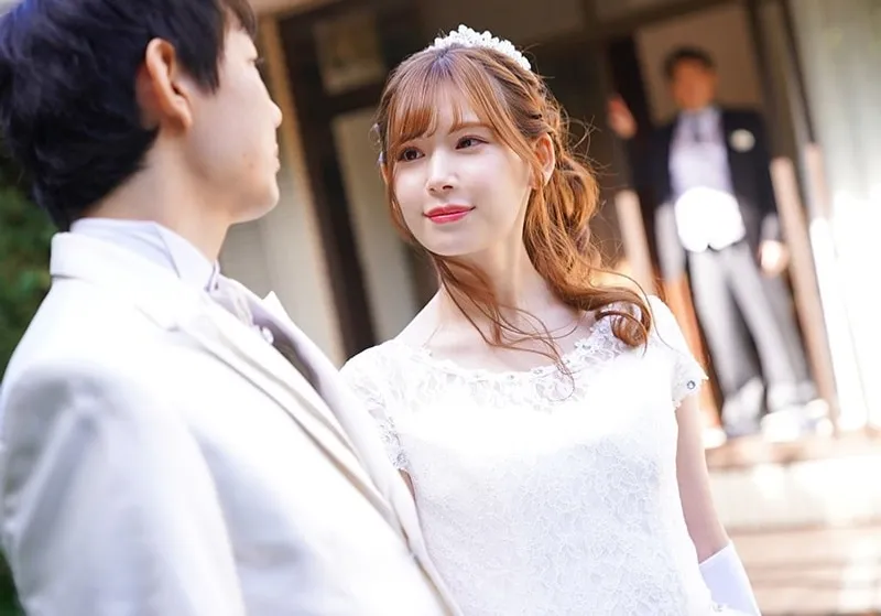 Bố chồng làm tình con dâu ngay sau lễ cưới của con trai